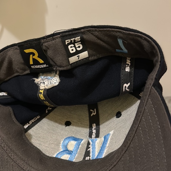 Men’s basketball cap by Richardson - Picture 2 of 3